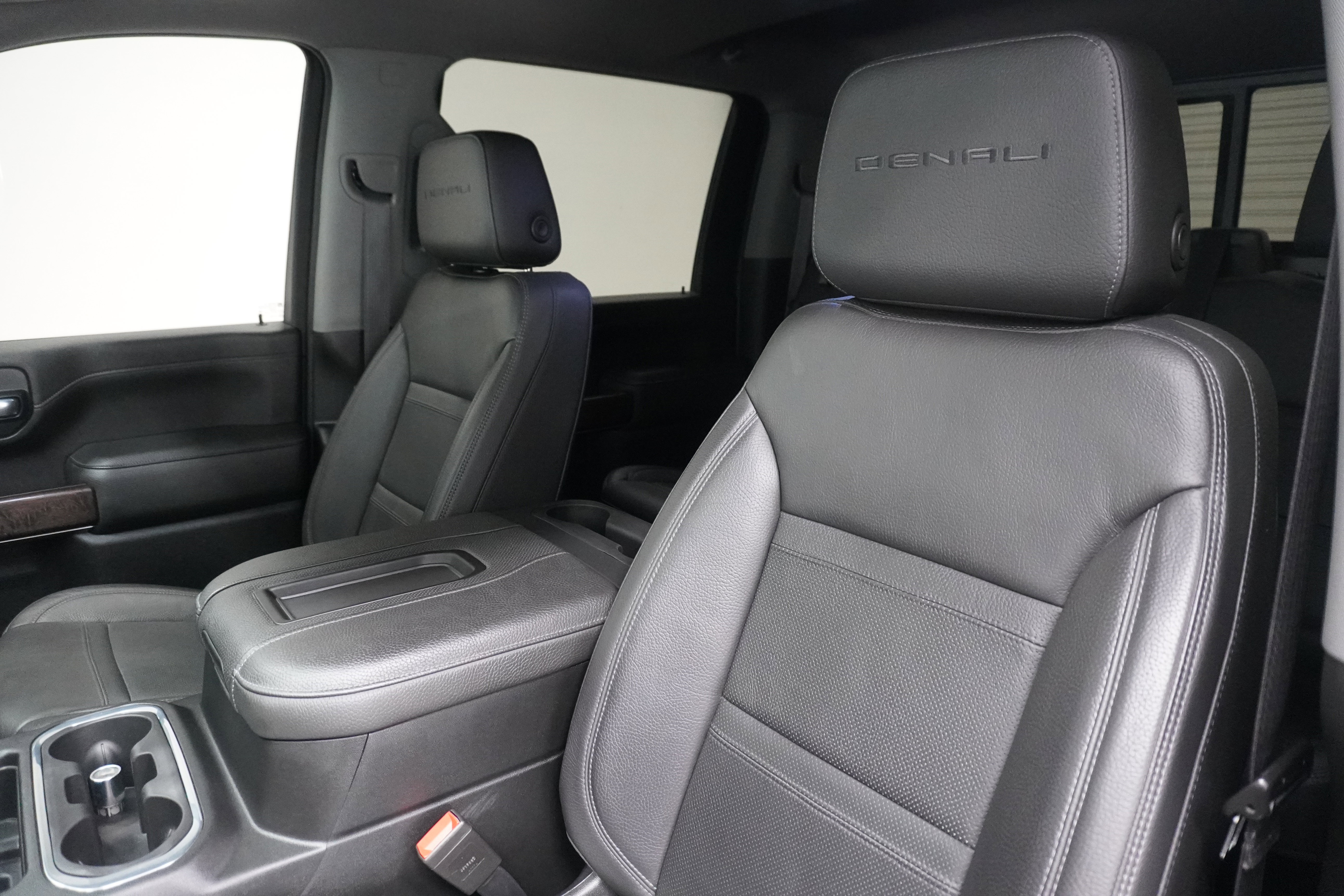 Used 2021 GMC Sierra 2500 Denali w/ Denali Ultimate Package AWD/4WD image 12