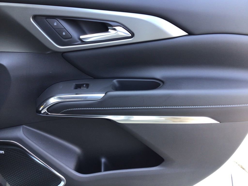 New 2025 Chevrolet Traverse LT w/ Enhanced Driving Package image 15