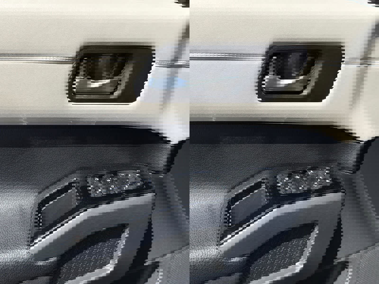 Used 2022 Nissan Pathfinder SL FWD image 16