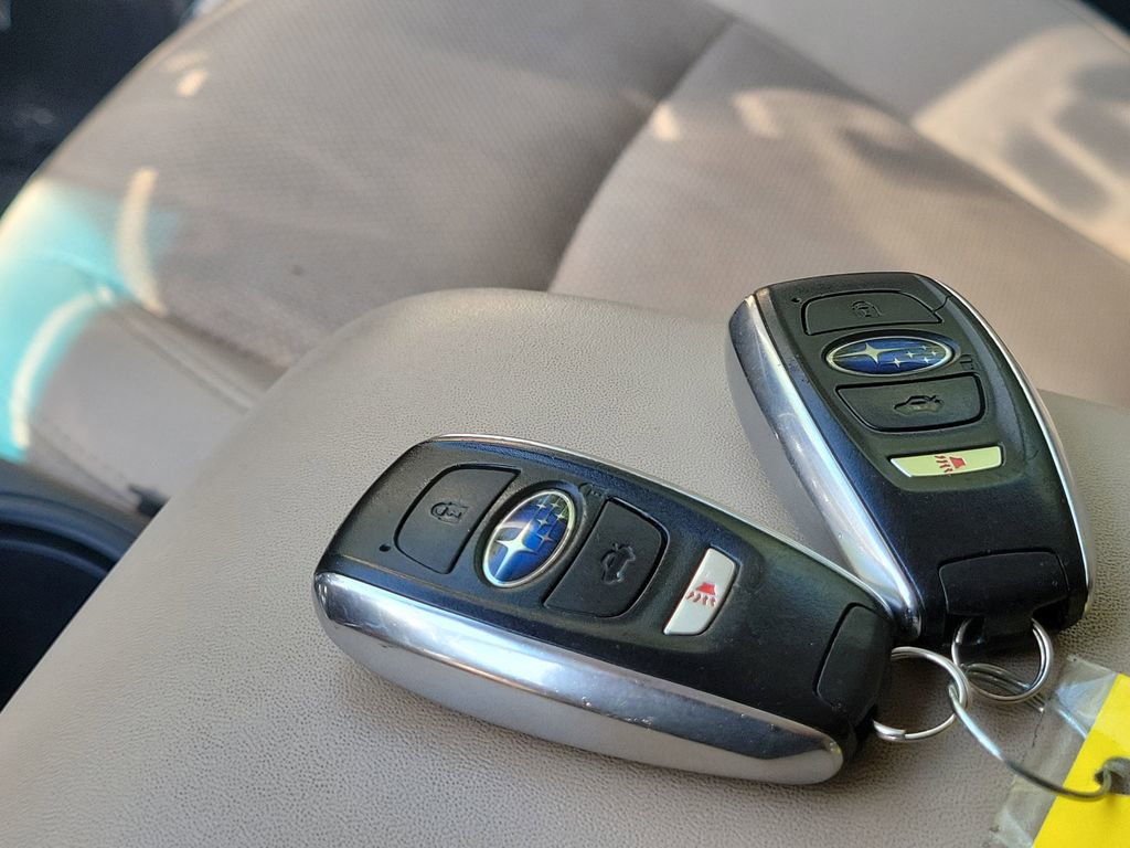 Used 2017 Subaru Outback 2.5i Limited image 34