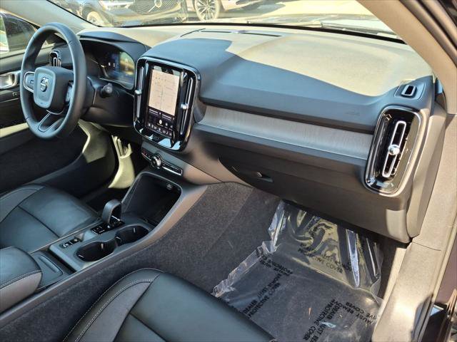 Certified 2024 Volvo XC40 B5 Core w/ Protection Package Premier AWD/4WD image 26