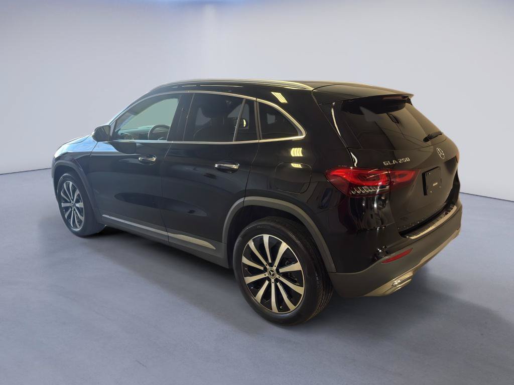 Used 2021 Mercedes-Benz GLA 250 w/ Premium Package image 5