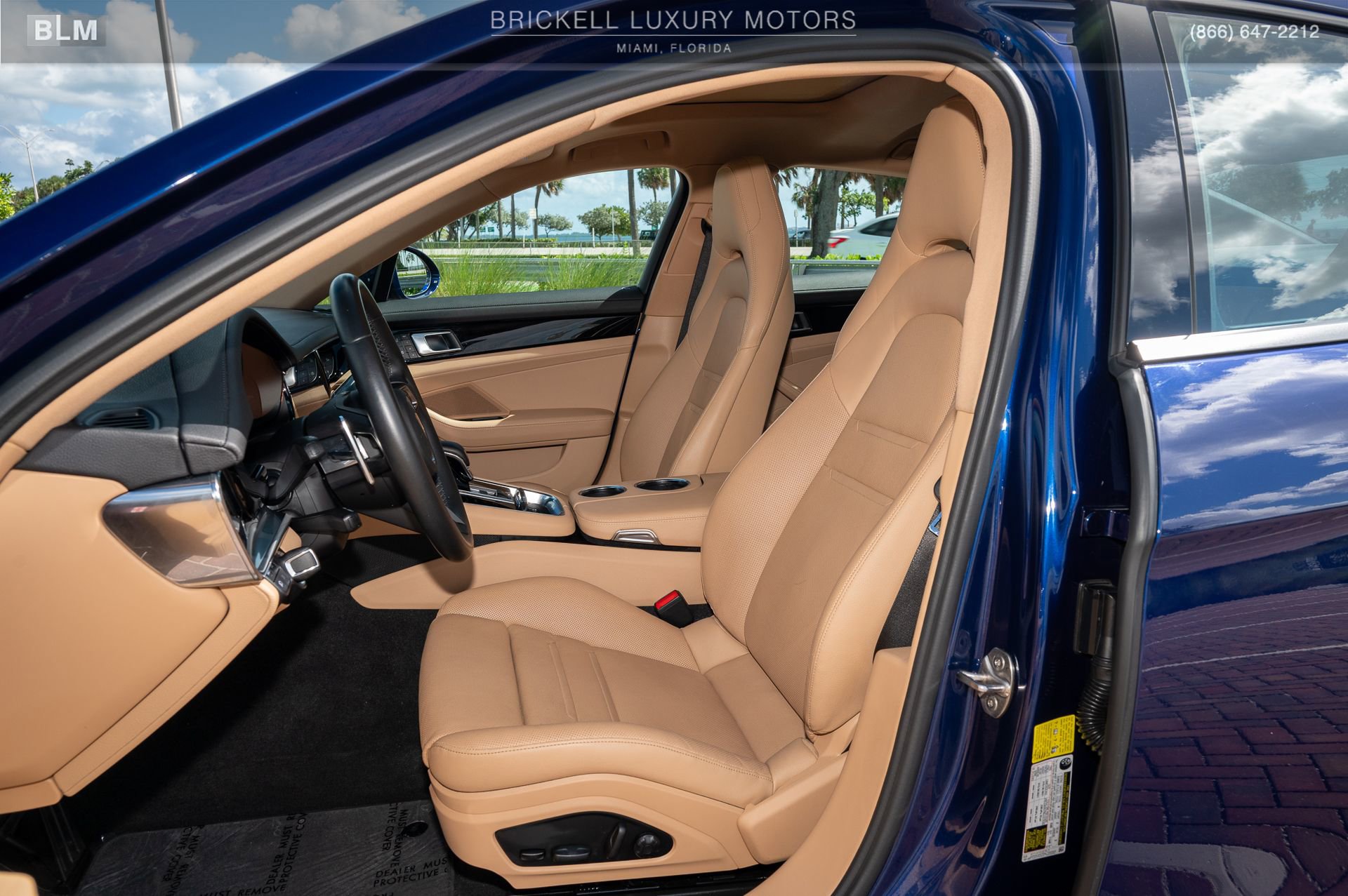 Used 2022 Porsche Panamera image 6