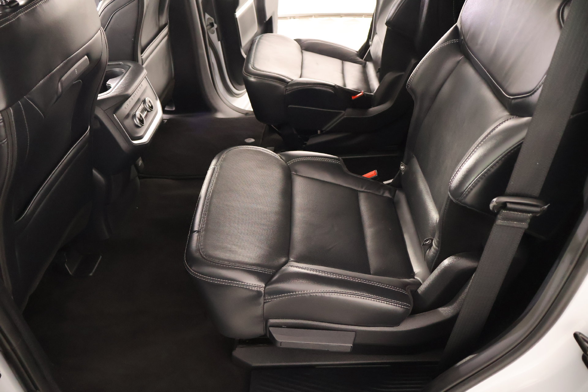 Used 2025 Ford Expedition Platinum AWD/4WD image 13
