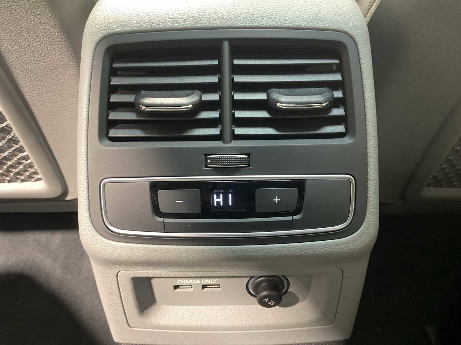 Used 2022 Audi A5 2.0T Premium Plus w/ Premium Plus image 25