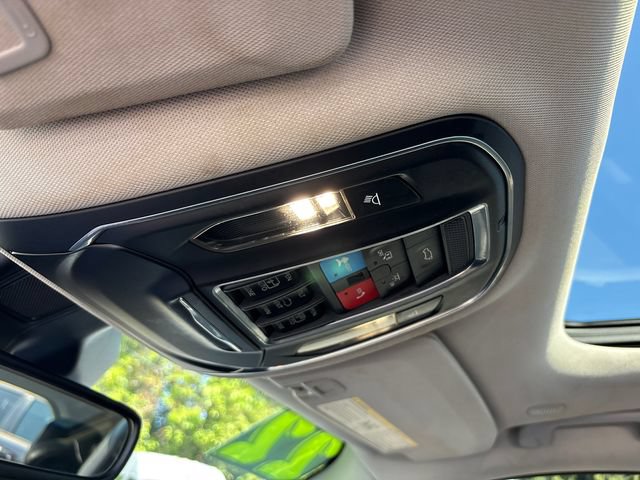 Used 2022 Jeep Grand Cherokee Limited AWD/4WD image 27