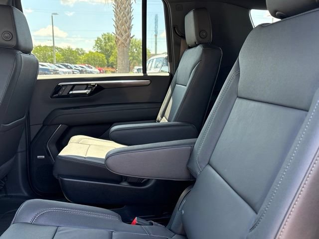 New 2026 Chevrolet Suburban Z71 w/ Comfort Package AWD/4WD image 46
