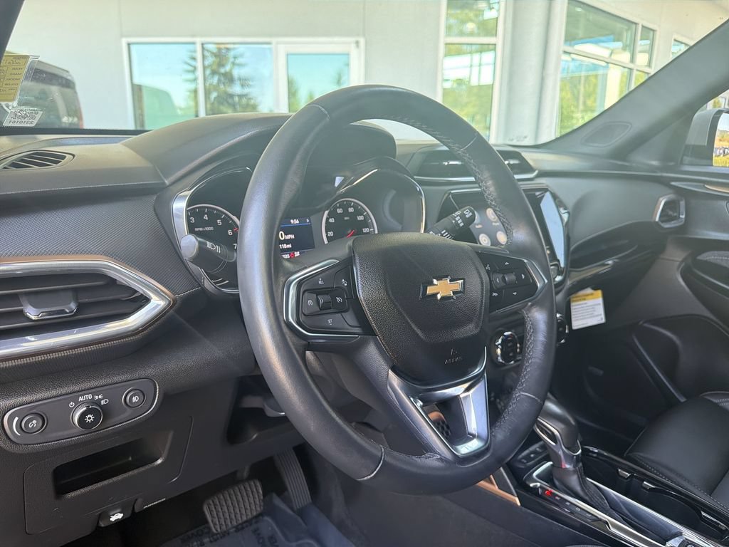 Used 2021 Chevrolet TrailBlazer ACTIV w/ Sun and Liftgate Package AWD/4WD image 11