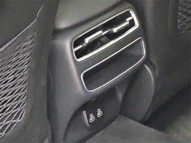 Used 2026 Genesis GV70 2.5T Select image 47