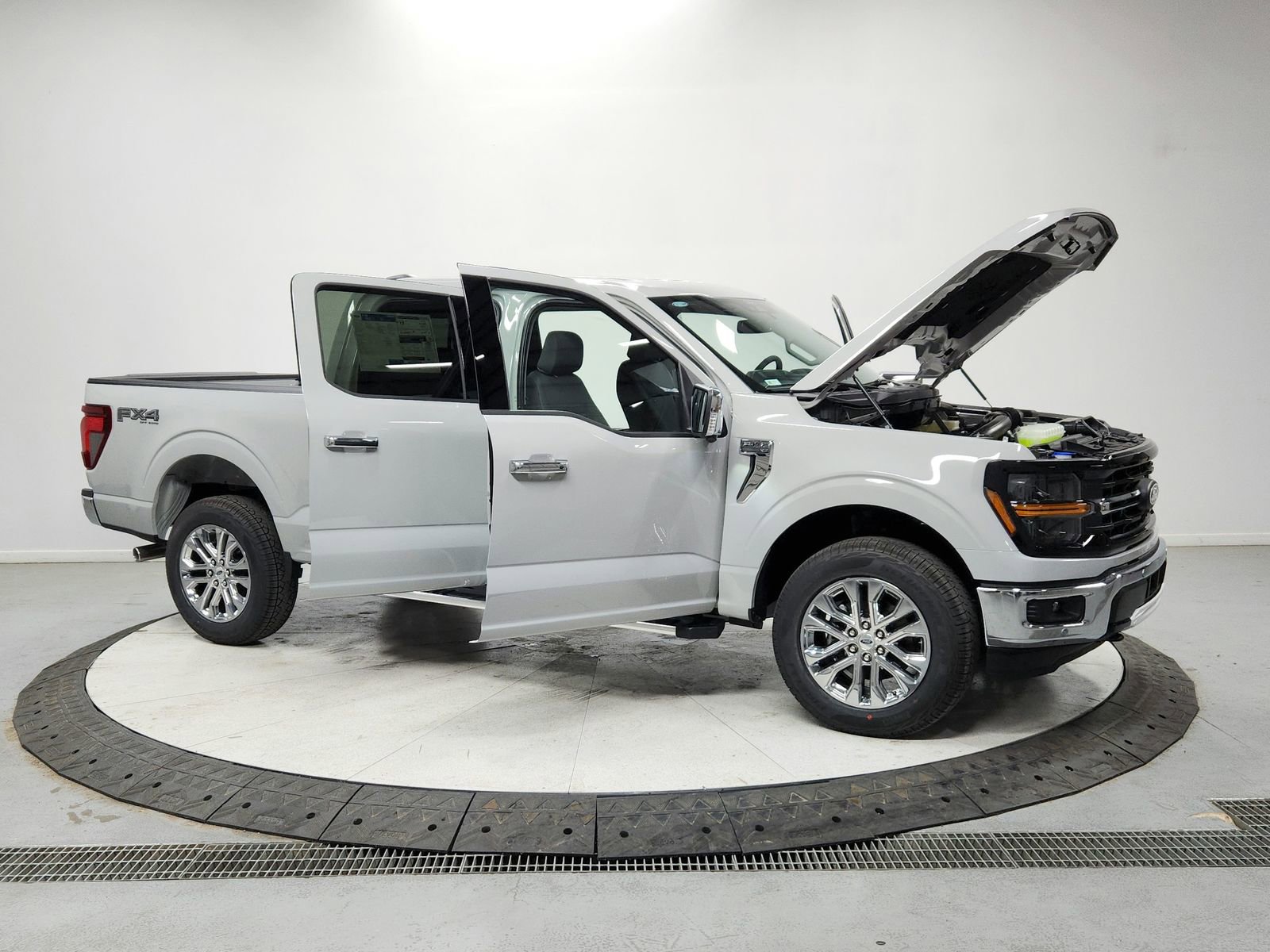 New 2026 Ford F150 XLT image 9