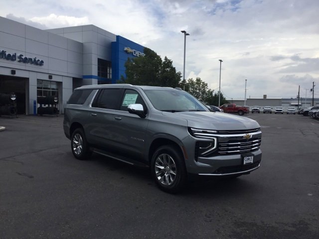 New 2025 Chevrolet Suburban Premier image 1