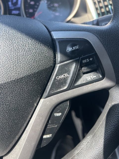 Used 2016 Hyundai Veloster image 12