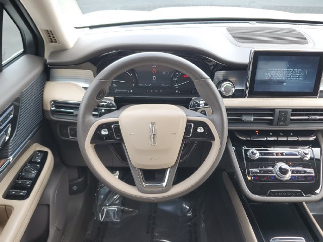 Used 2021 Lincoln Corsair FWD w/ Equipment Group 101A image 18