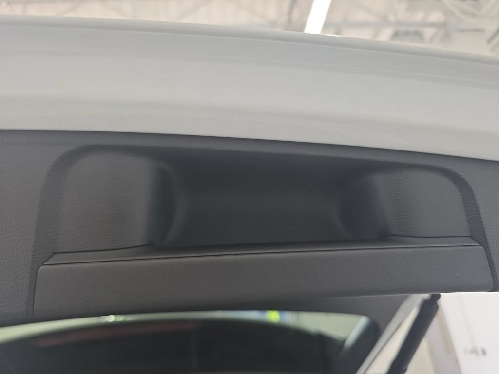 Certified 2024 Volkswagen Atlas Peak Edition SE AWD/4WD image 24