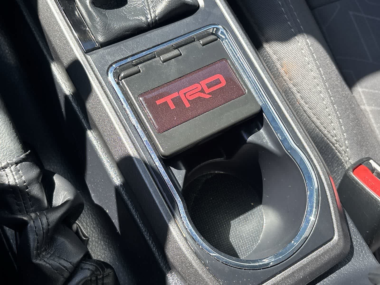 Used 2018 Toyota Tacoma TRD Sport w/ Technology Package AWD/4WD image 23