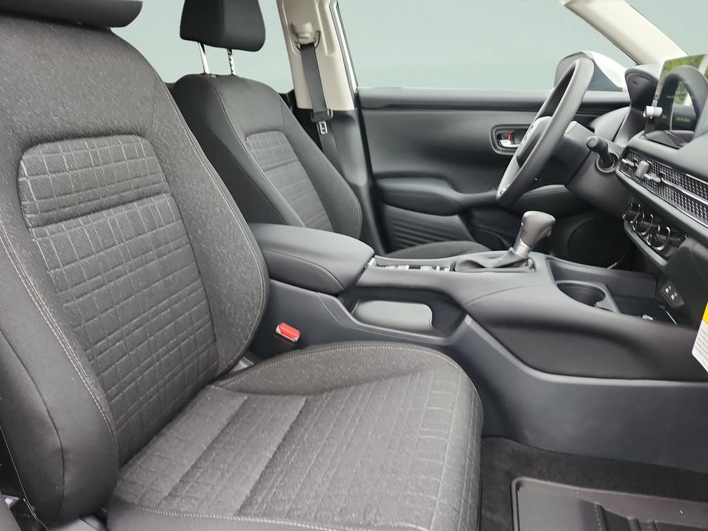New 2026 Honda HR-V LX image 18