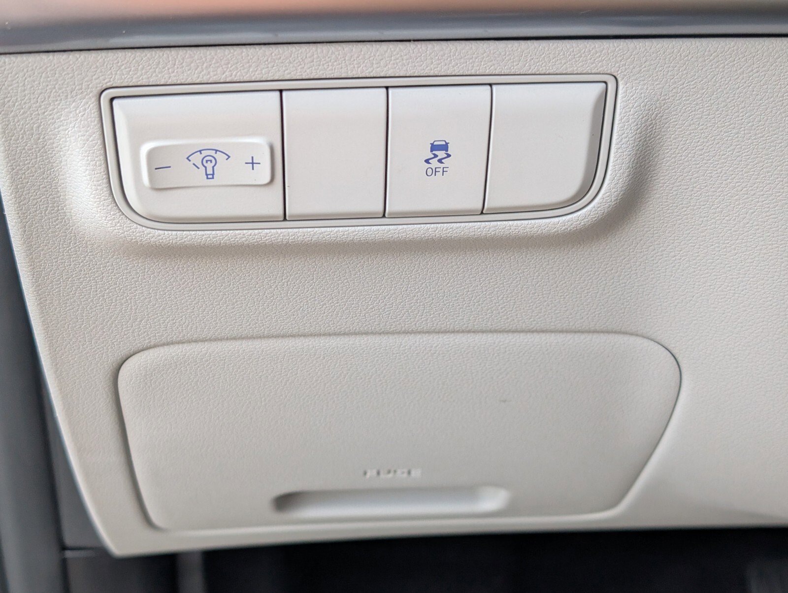 Used 2025 Hyundai Tucson SE image 34