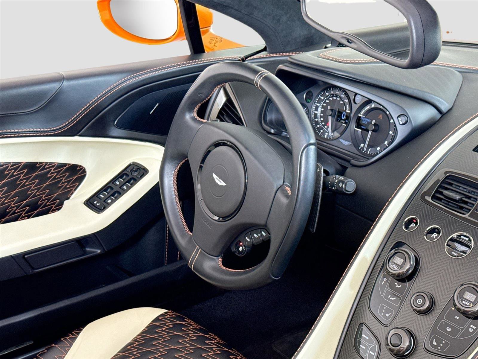 Used 2018 Aston Martin Vanquish Zagato image 29