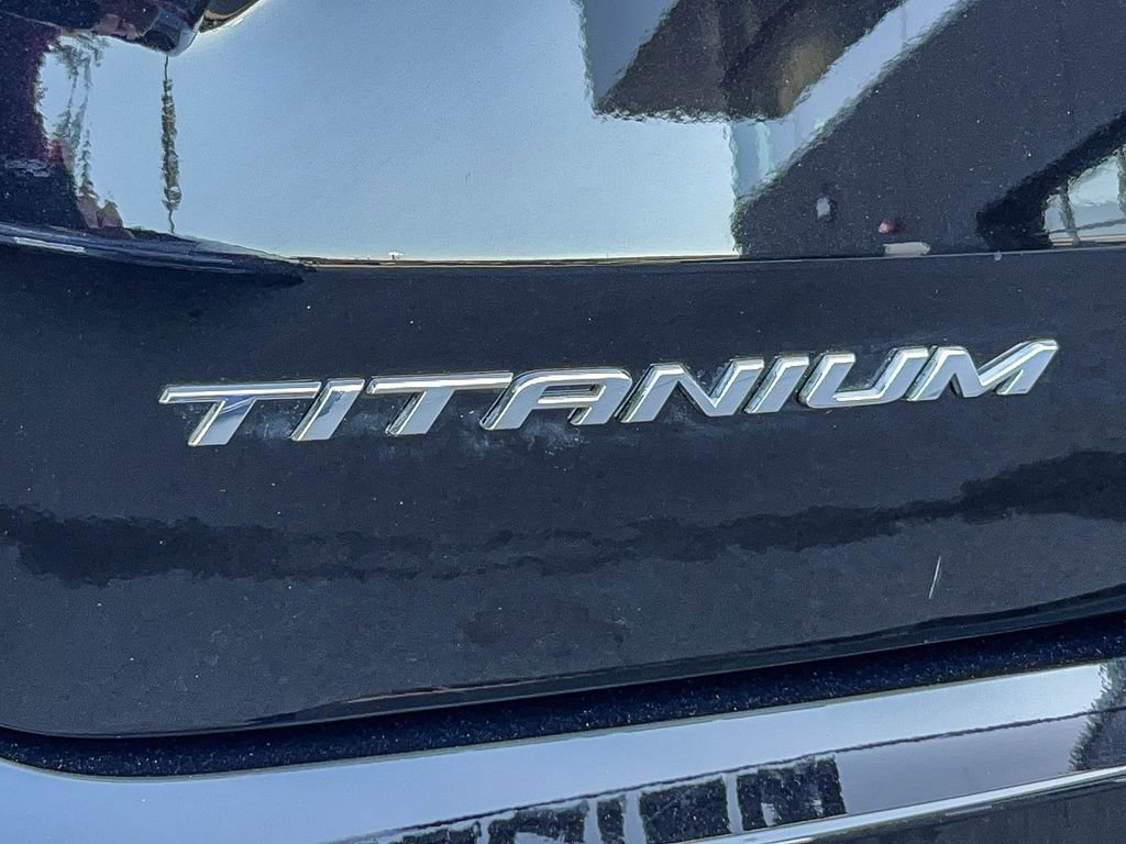 Used 2022 Ford Edge Titanium w/ Equipment Group 301A AWD/4WD image 12