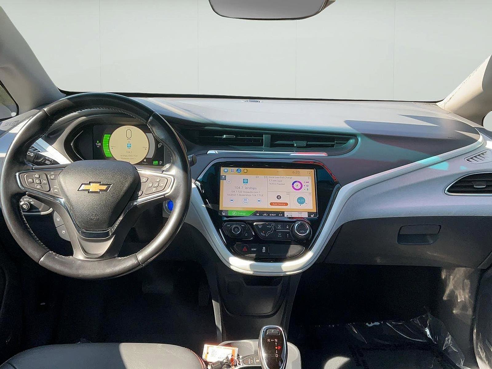 Used 2021 Chevrolet Bolt Premier w/ Infotainment Package image 15