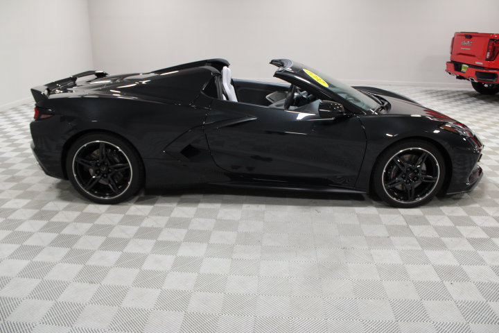 Used 2024 Chevrolet Corvette Stingray Preferred Conv w/ Z51 Performance Package RWD image 20