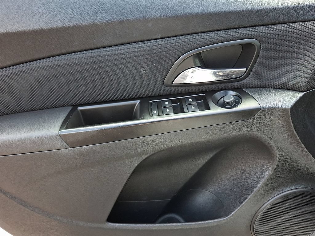Used 2014 Chevrolet Cruze LTZ w/ RS Package FWD image 15