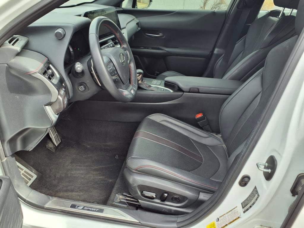 Used 2024 Lexus UX 250h F Sport image 18