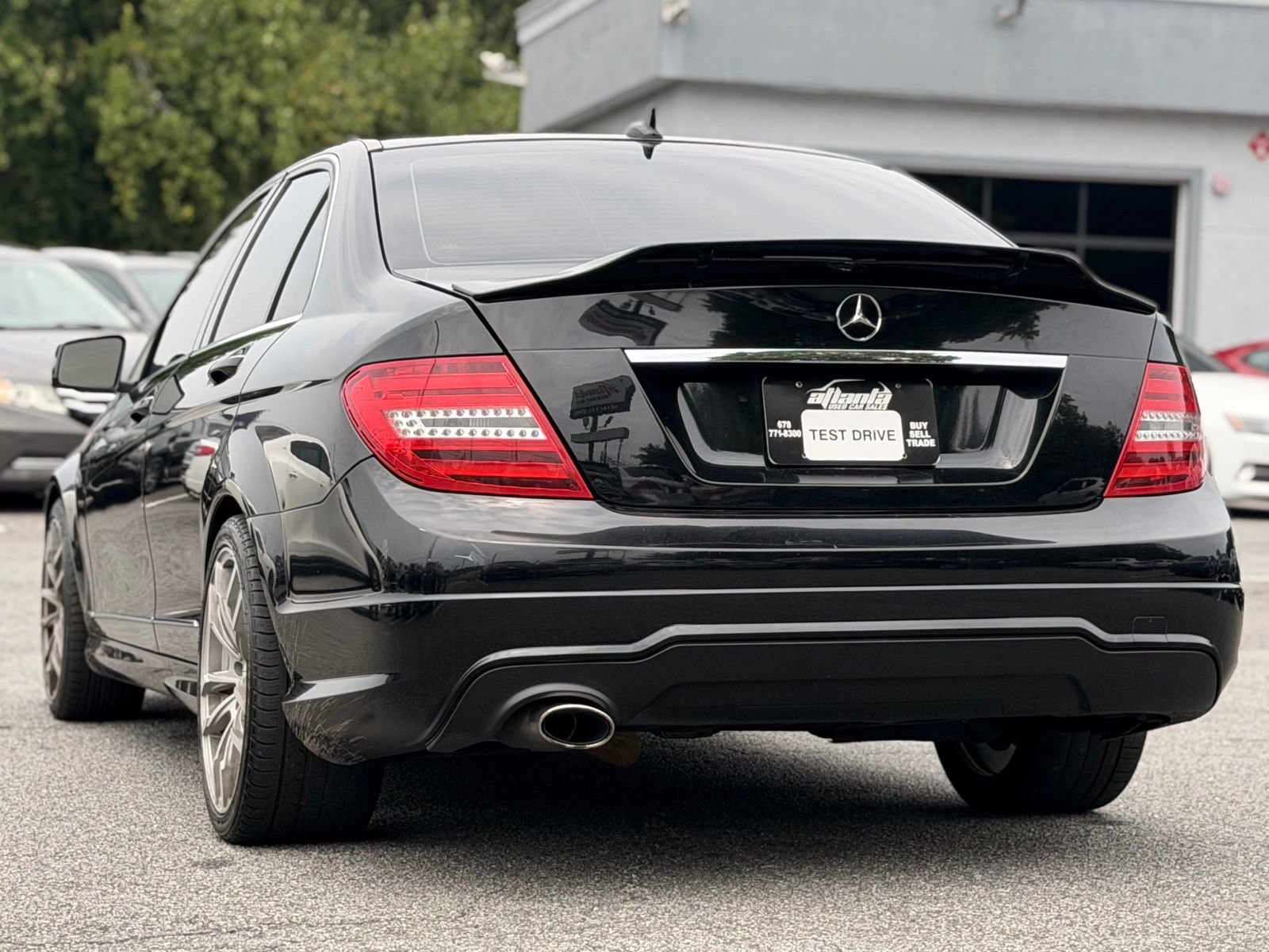 Used 2014 Mercedes-Benz C 250 Sedan image 3