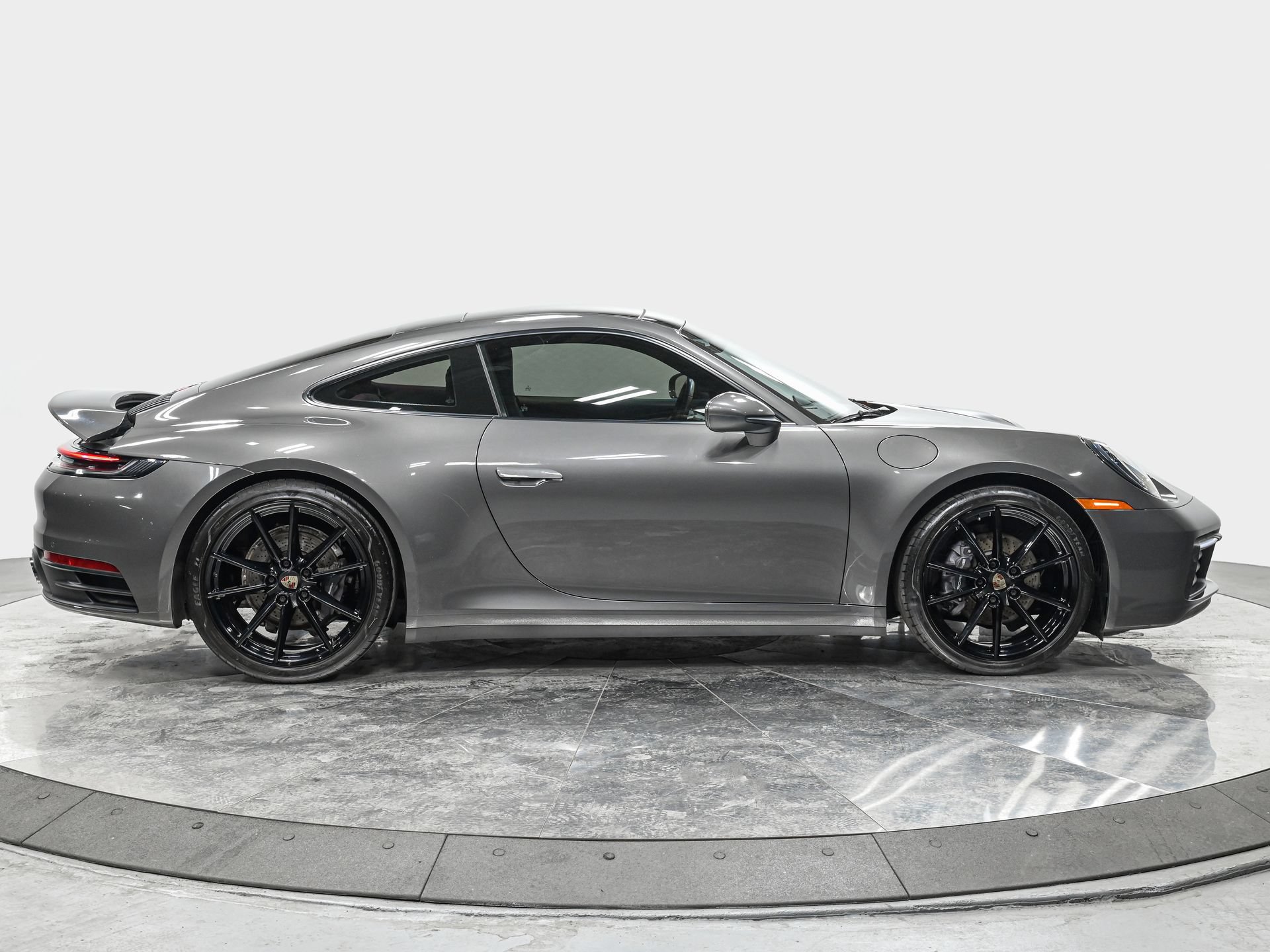 Used 2020 Porsche 911 Carrera RWD image 7