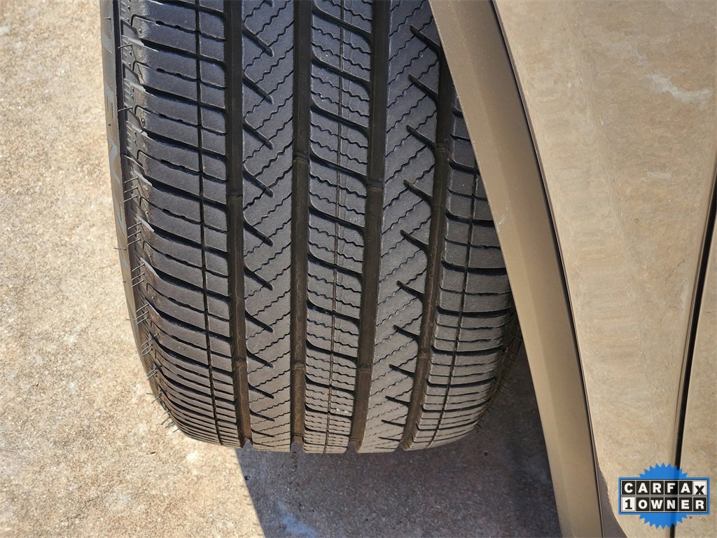 Certified 2025 Acura MDX SH-AWD image 12