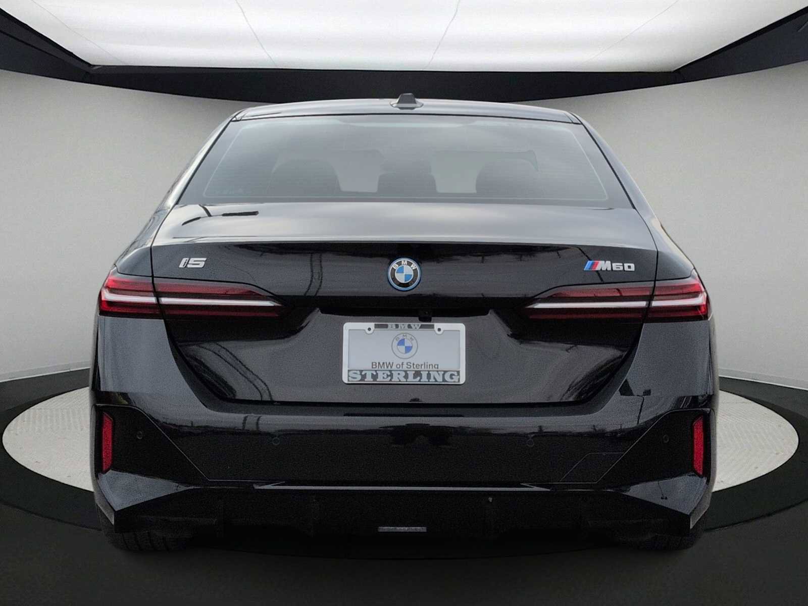 Used 2025 BMW i5 M60 w/ Premium Package image 7