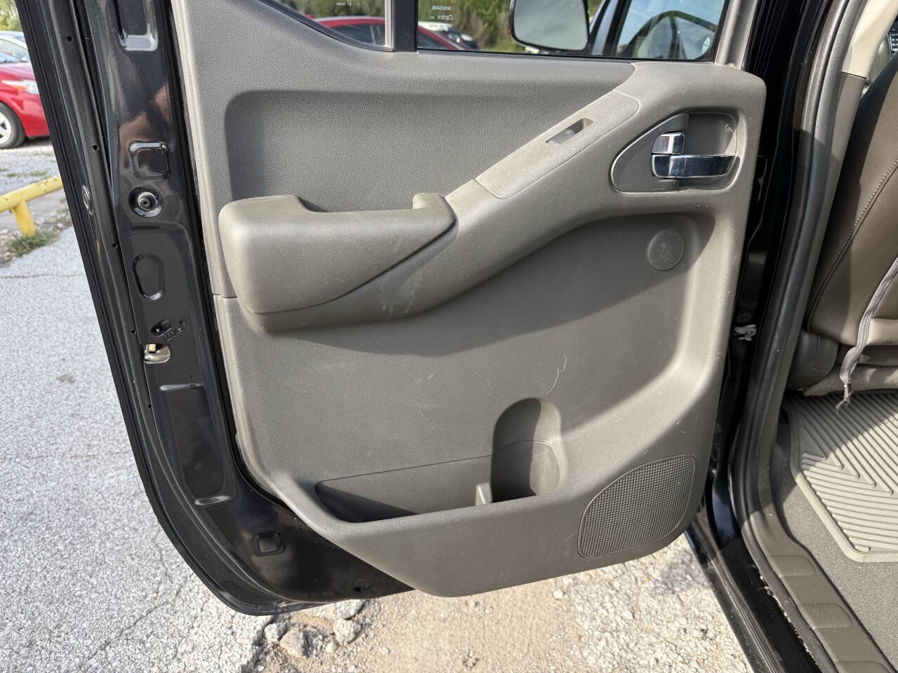 Used 2019 Nissan Frontier PRO-4X w/ Pro-4x Luxury Package AWD/4WD image 19