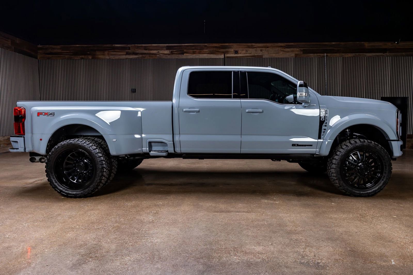 Used 2026 Ford F450 King Ranch w/ Chrome Package image 10