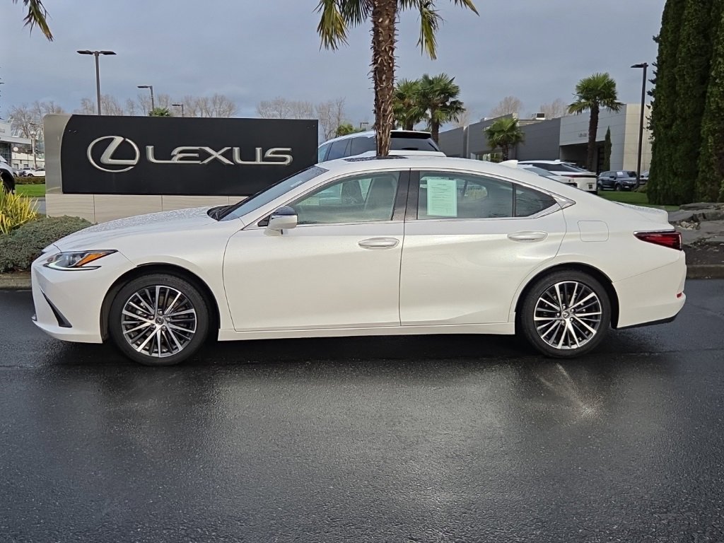 Certified 2024 Lexus ES 350 w/ Premium Package image 2