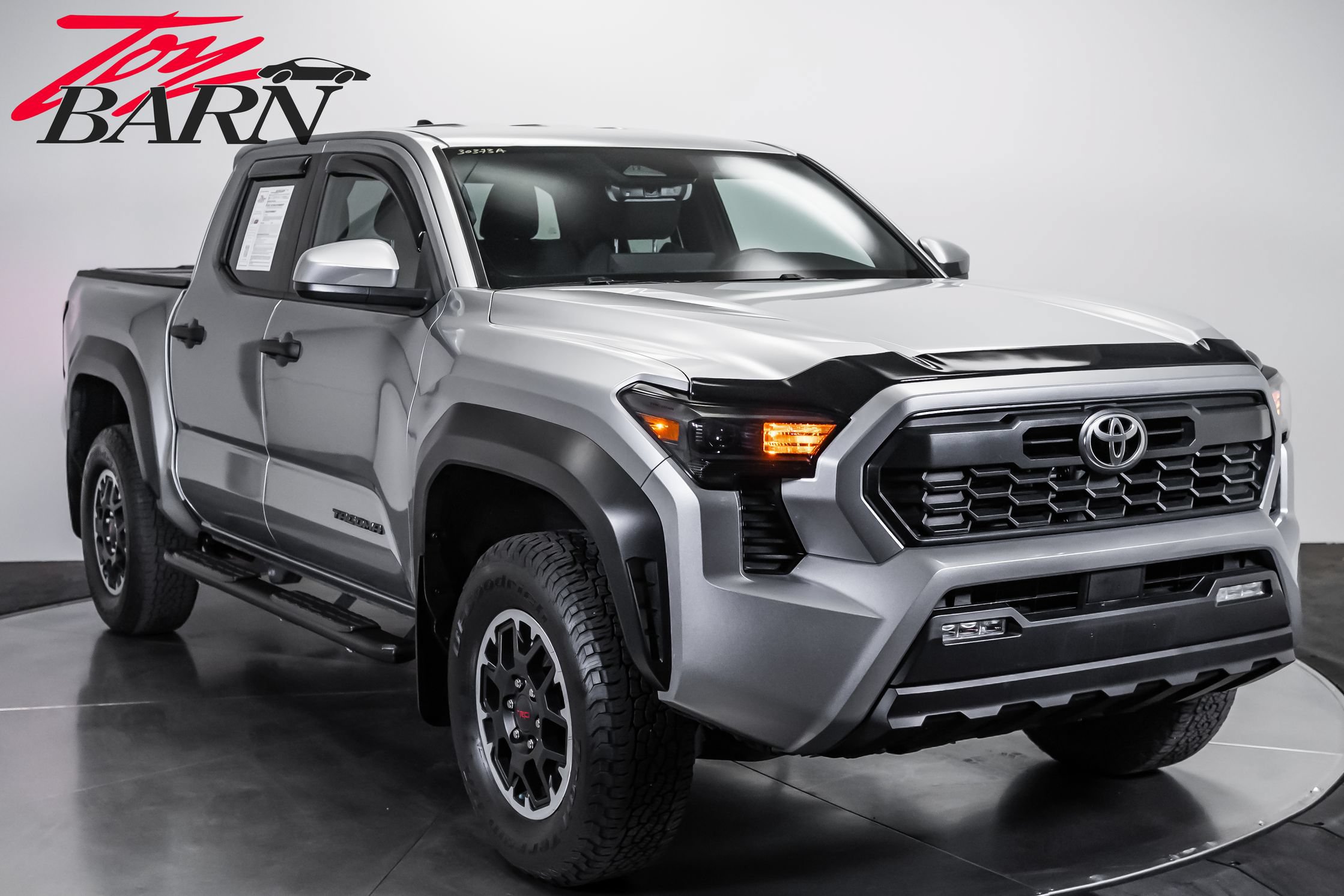 Used 2025 Toyota Tacoma TRD Off-Road AWD/4WD image 7