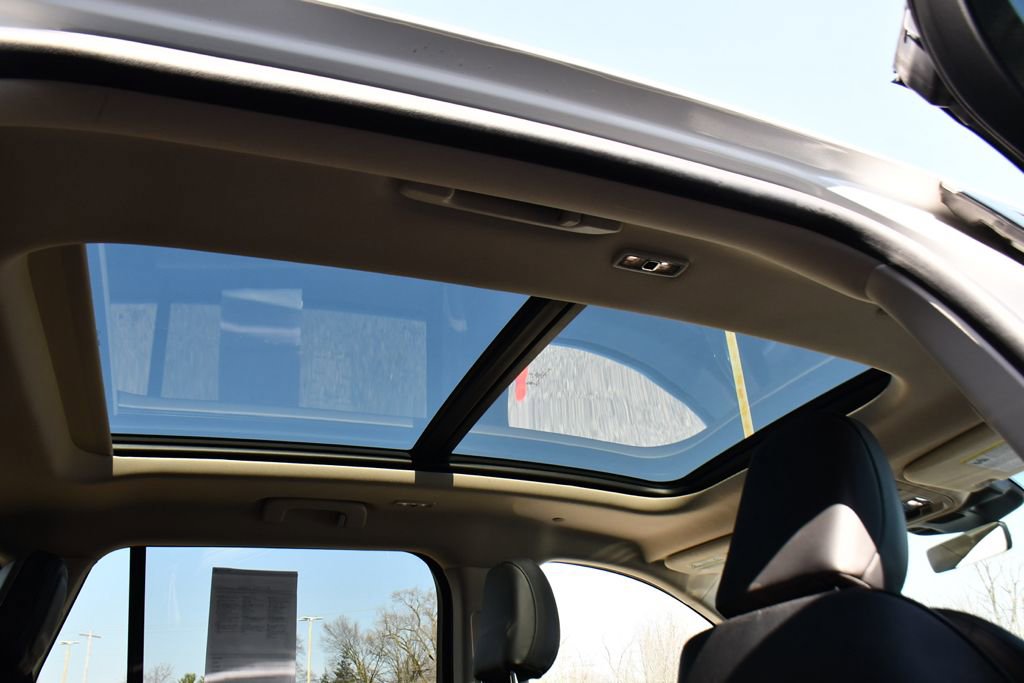 Used 2023 Lincoln Aviator Reserve w/ Class IV Trailer Tow Package image 17