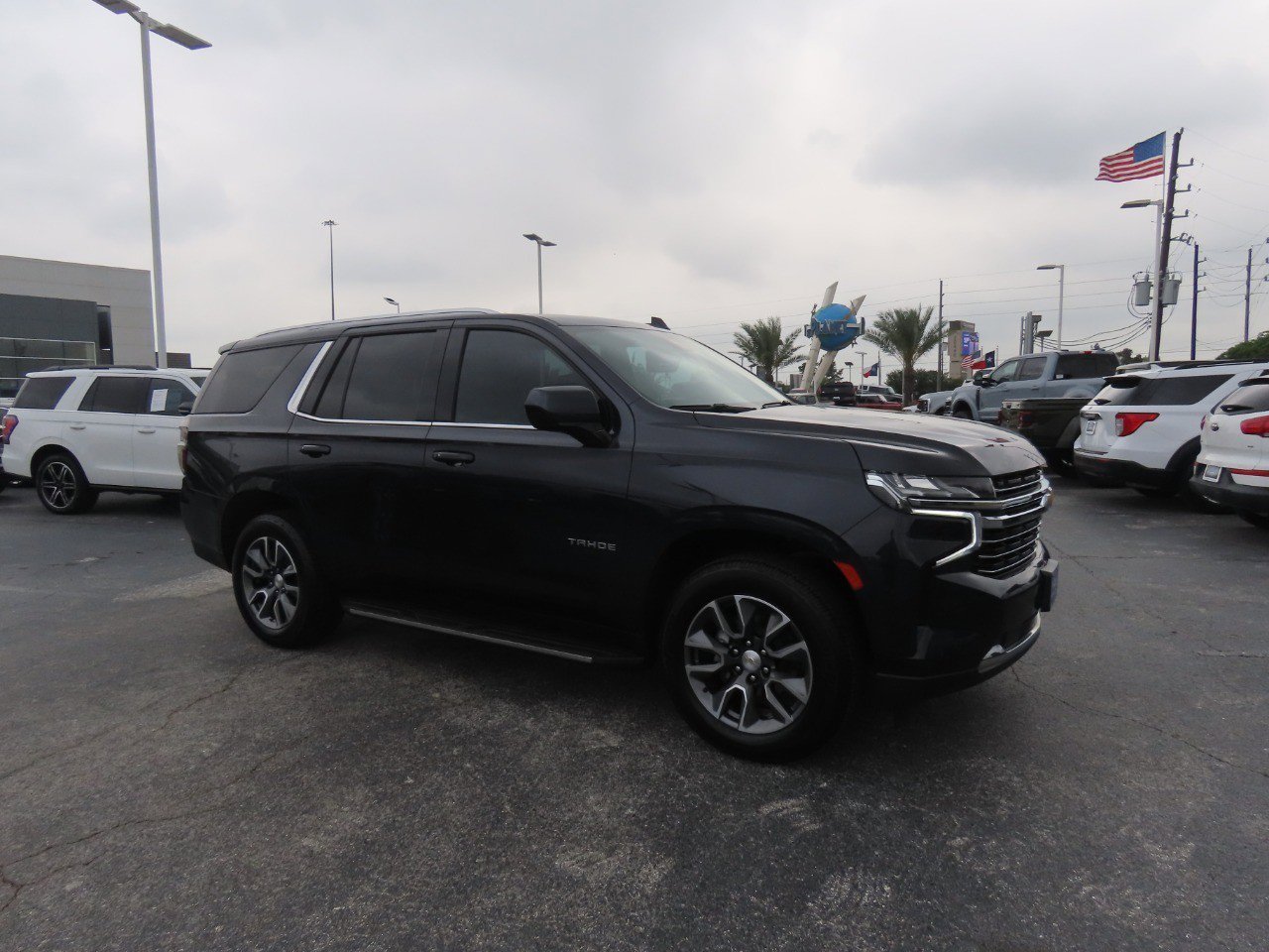 Used 2023 Chevrolet Tahoe LT RWD image 7