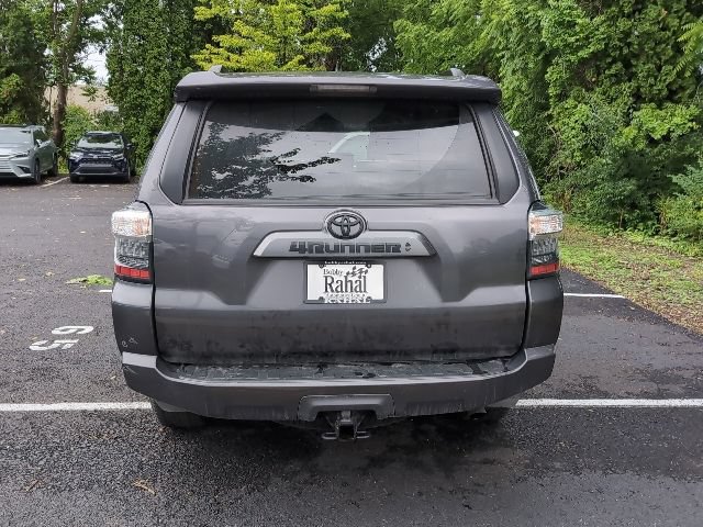 Used 2023 Toyota 4Runner SR5 AWD/4WD image 4