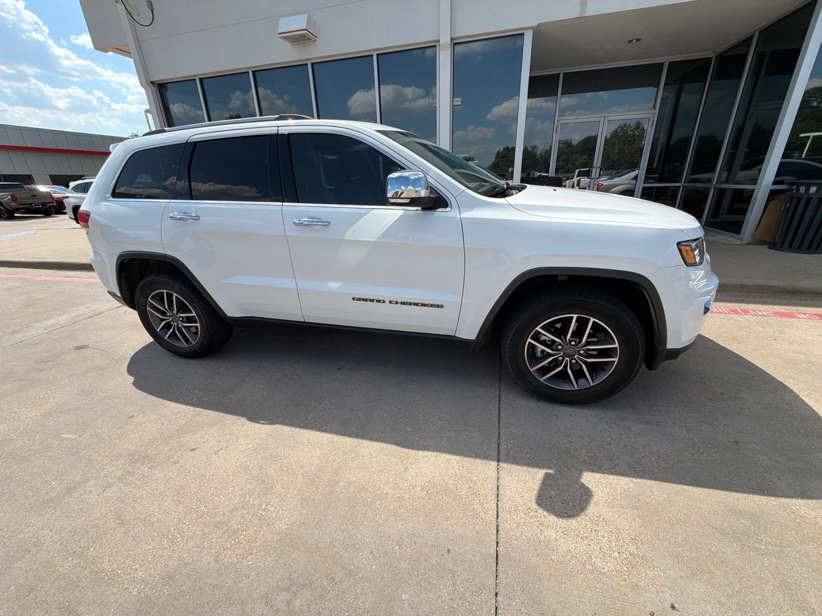 Used 2020 Jeep Grand Cherokee Limited w/ Luxury Group II AWD/4WD image 5
