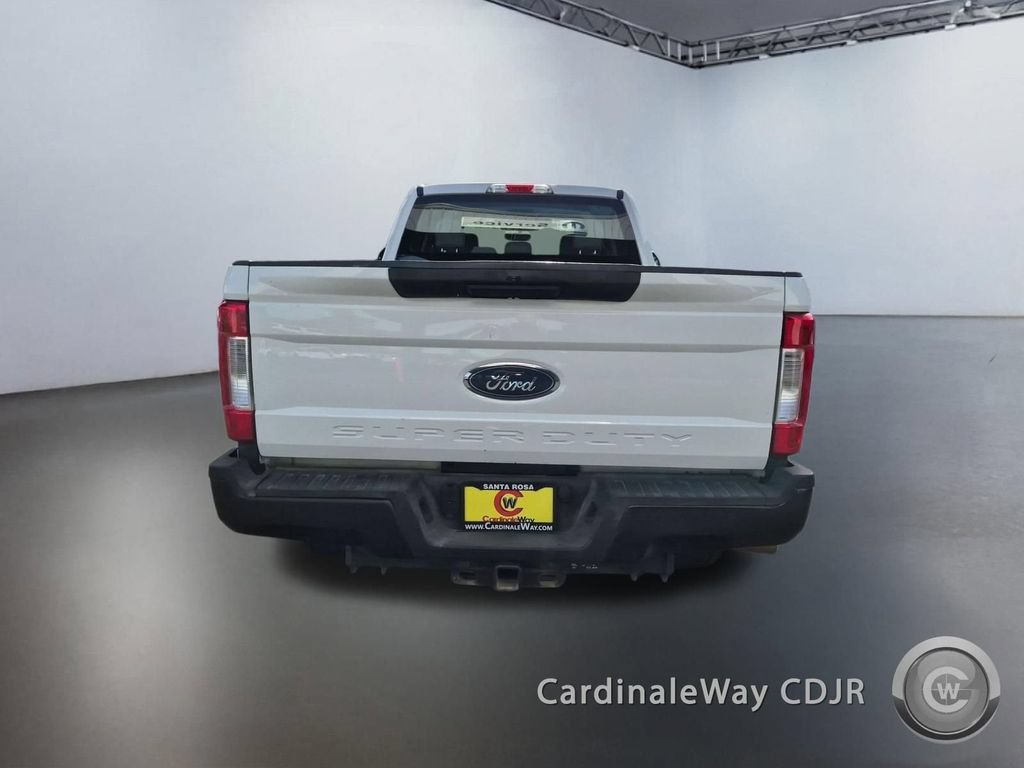 Used 2019 Ford F250 XL w/ Power Equipment Group RWD image 4
