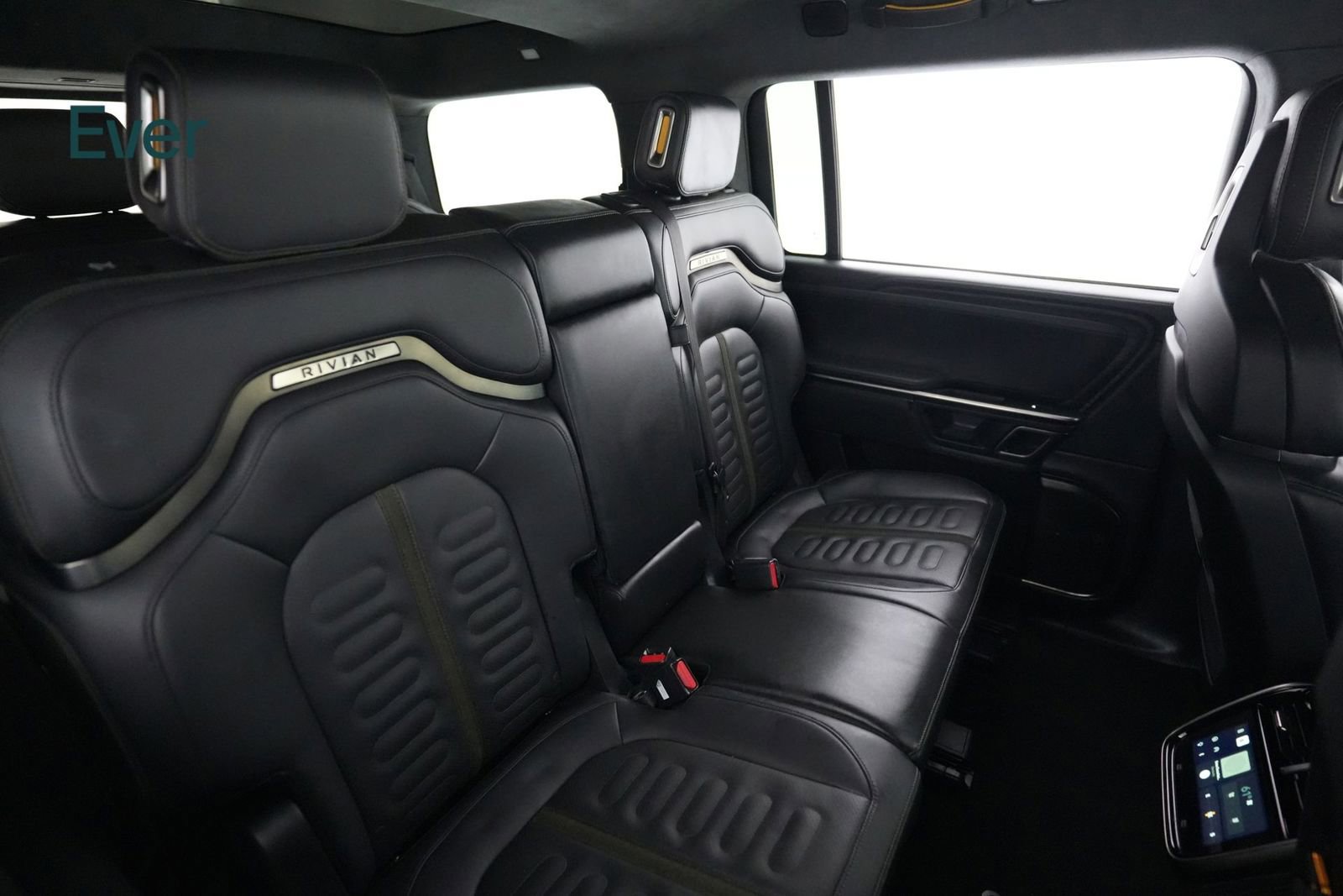 Used 2023 Rivian R1S Adventure AWD/4WD image 5