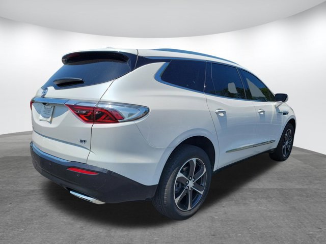 Used 2022 Buick Enclave Essence w/ Experience Buick Package FWD image 5