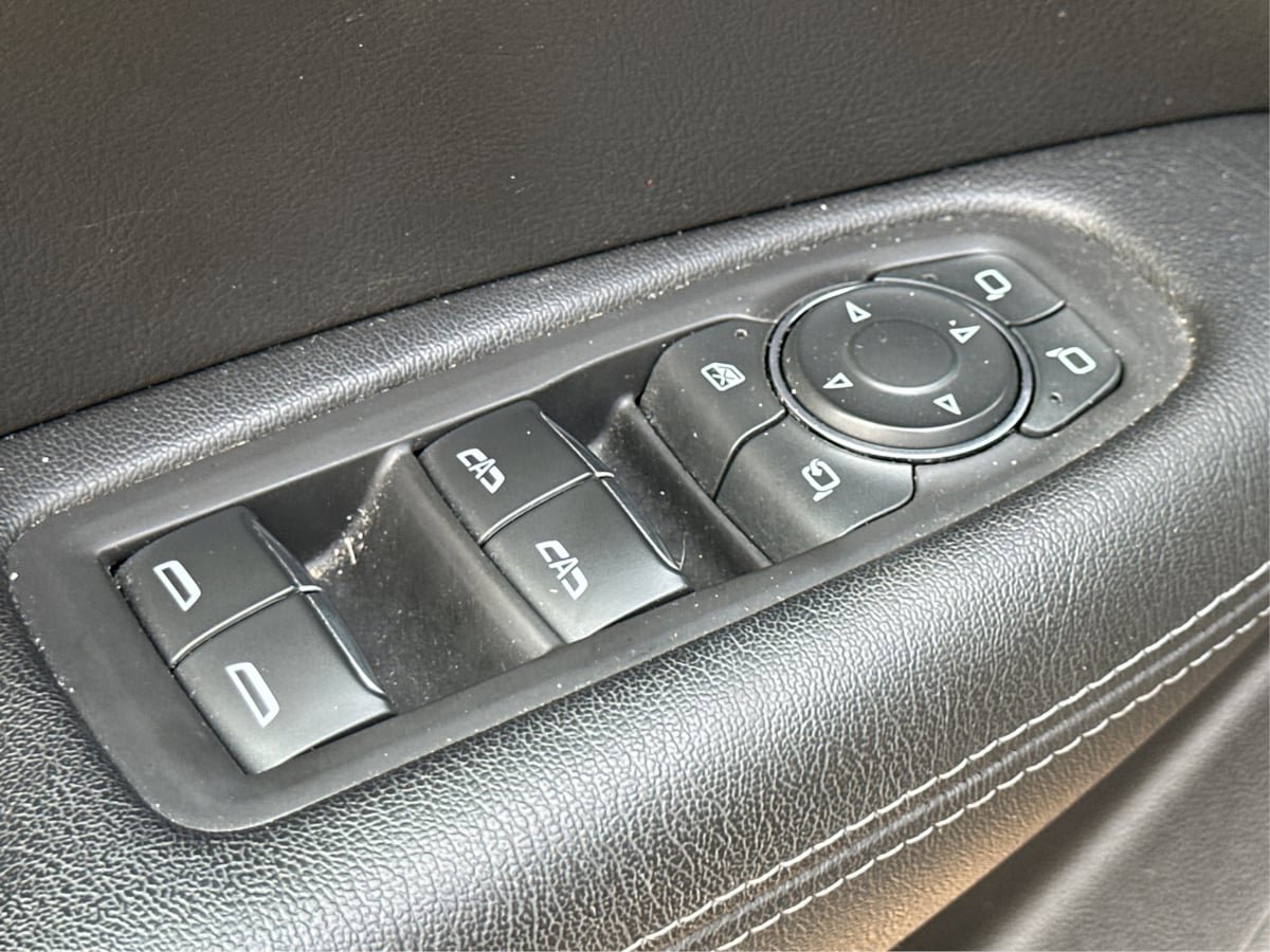 Used 2020 Cadillac XT5 Premium Luxury FWD image 33