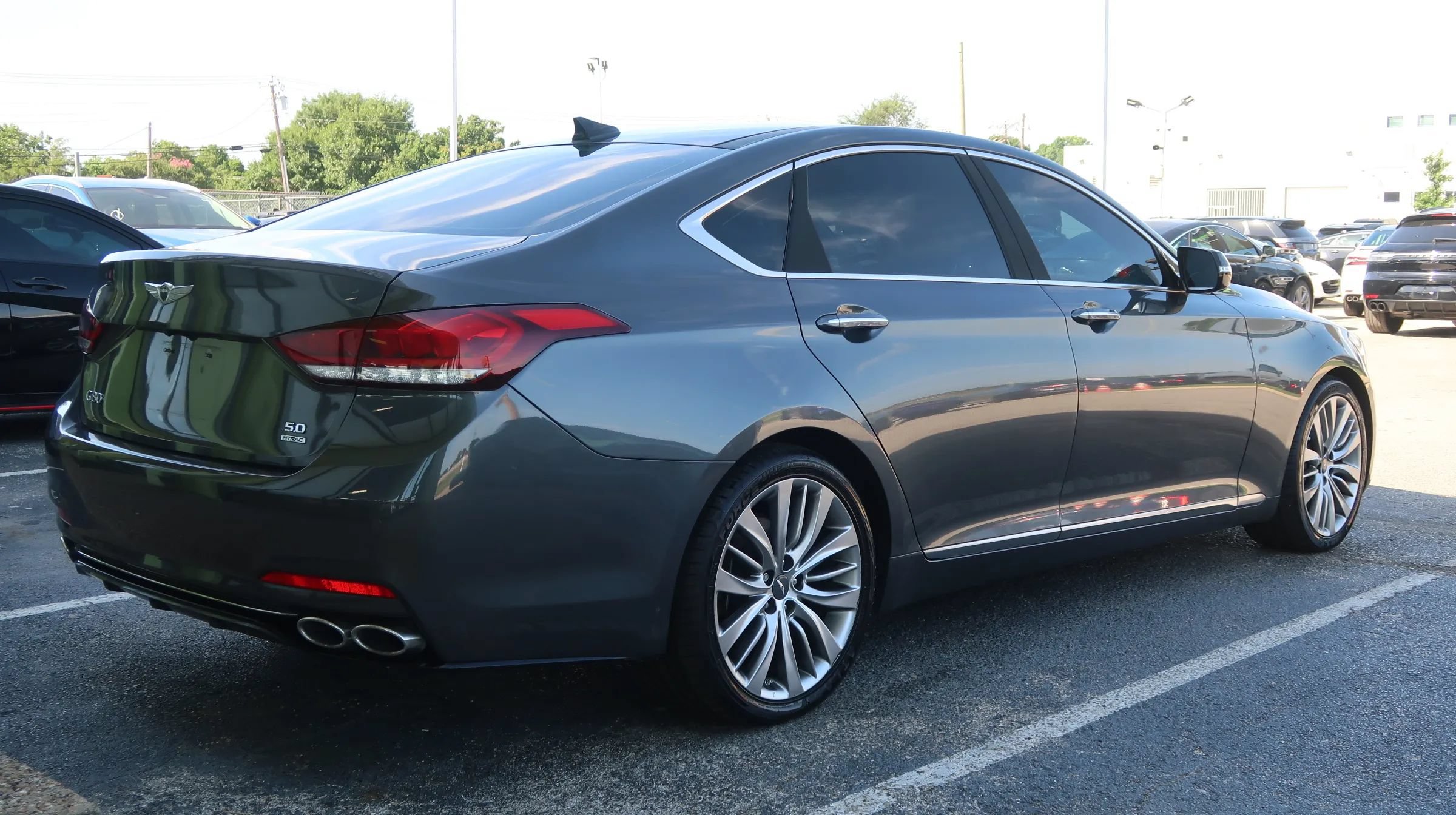 Used 2018 Genesis G80 5.0 Ultimate AWD/4WD image 14
