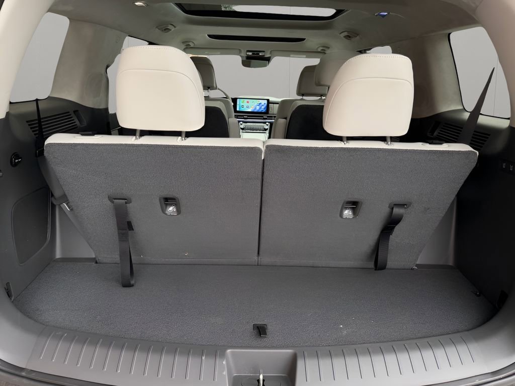 Used 2025 Hyundai Santa Fe Calligraphy image 9