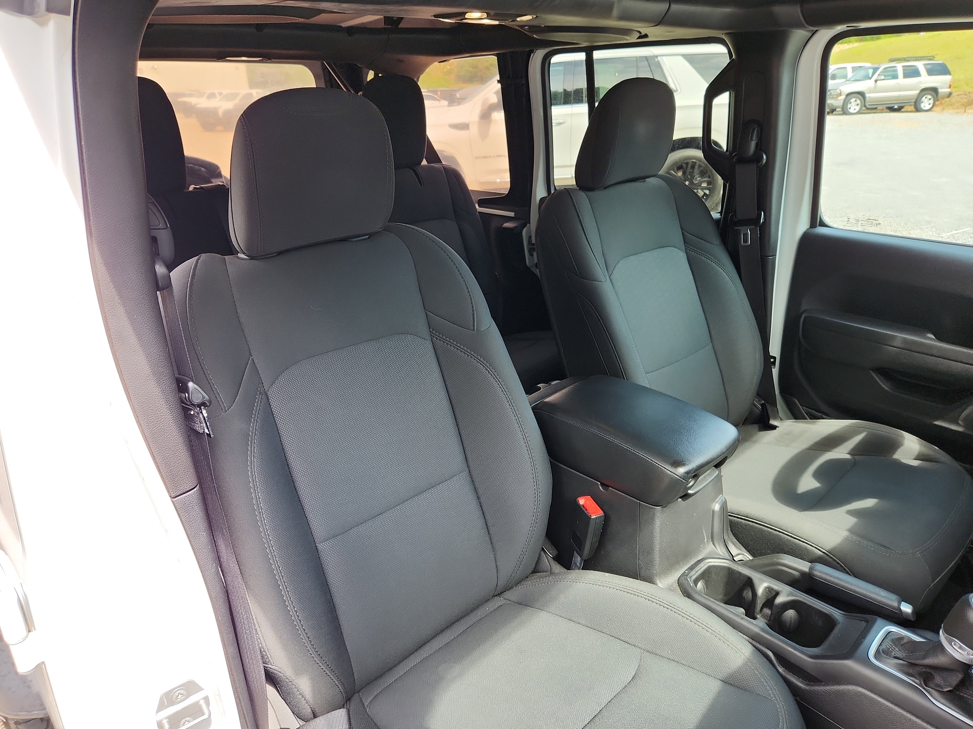 Used 2019 Jeep Wrangler Unlimited Sport S image 41