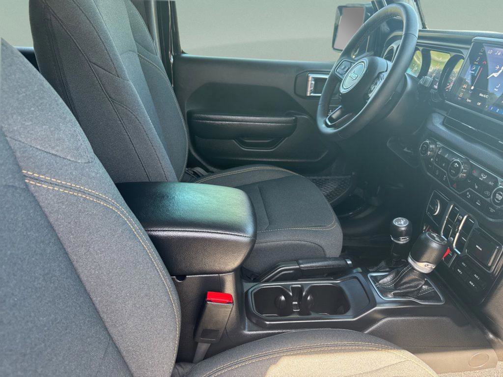 Used 2024 Jeep Wrangler Willys image 27