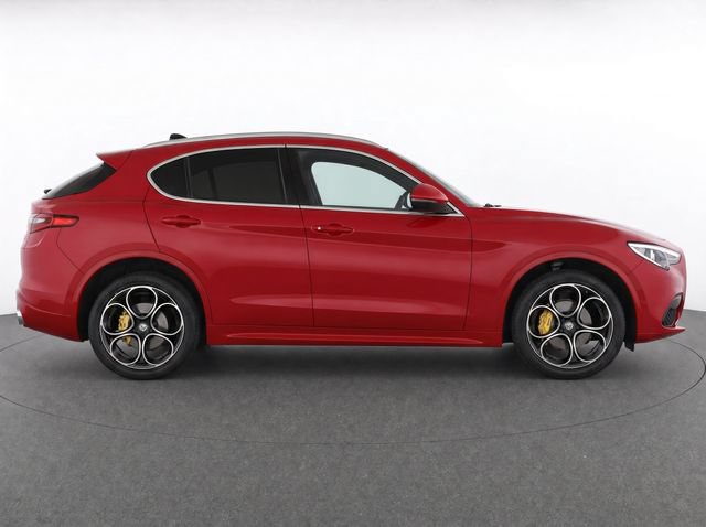 Used 2020 Alfa Romeo Stelvio Ti AWD/4WD image 13