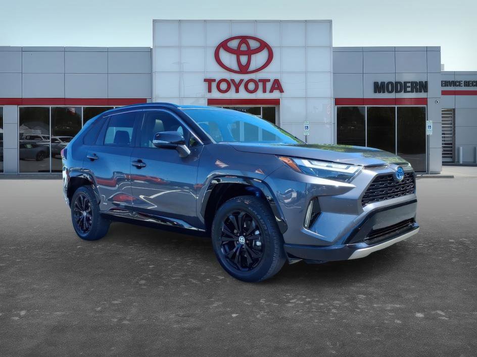 Used 2023 Toyota RAV4 XSE AWD/4WD image 10