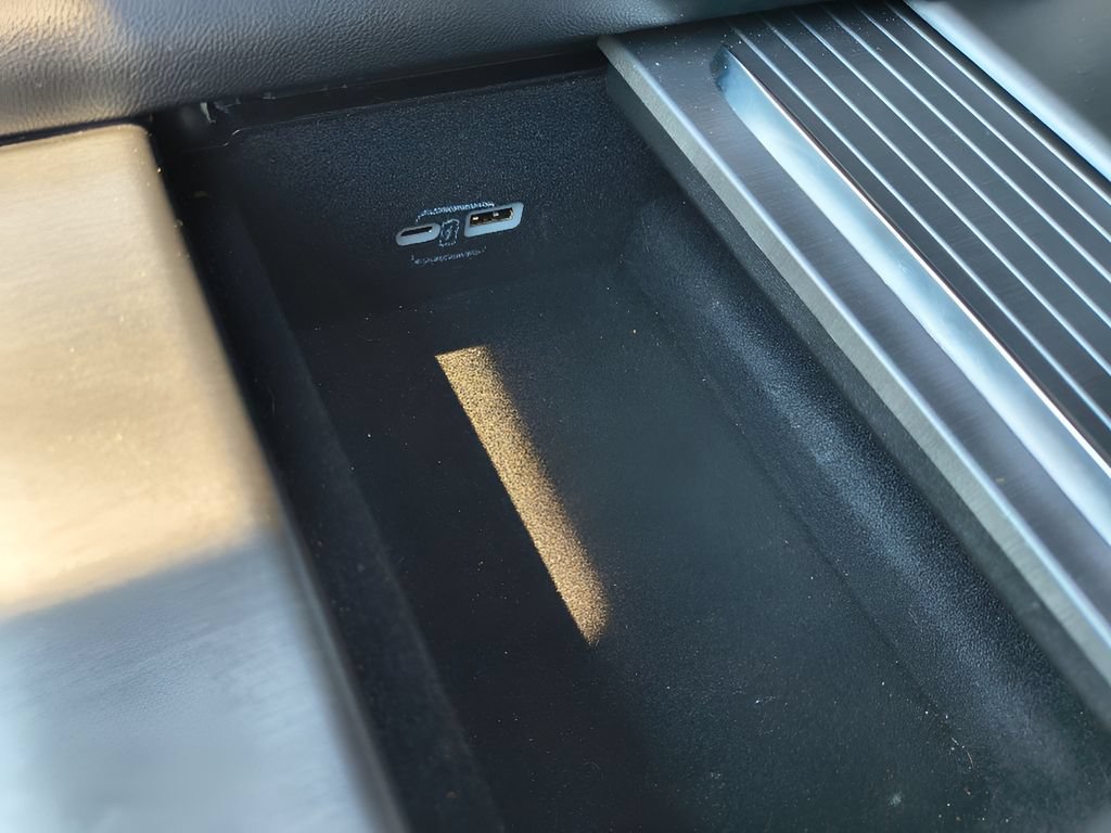 Used 2024 Jeep Wagoneer Series II RWD image 31